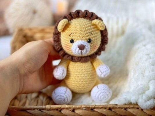 Chart móc sư tử Amigurumi đáng yêu treo túi